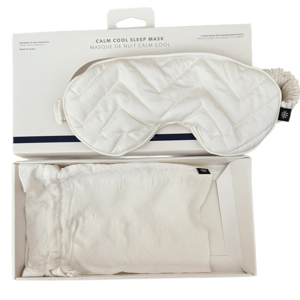 Athleta White Sleep Mask with Pouch NWT NIB - Picture 6 of 12